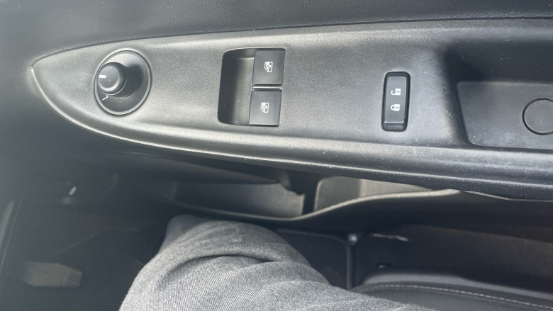 Vauxhall Viva 1.0 SE 5dr Petrol Hatchback